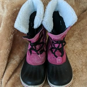 Magellan pink black snow boots size 3